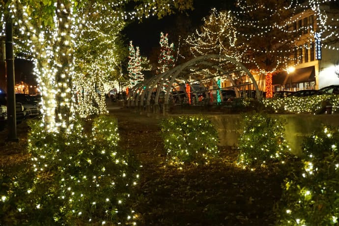 Main Street Christmas Light Show Extravaganza, Macon